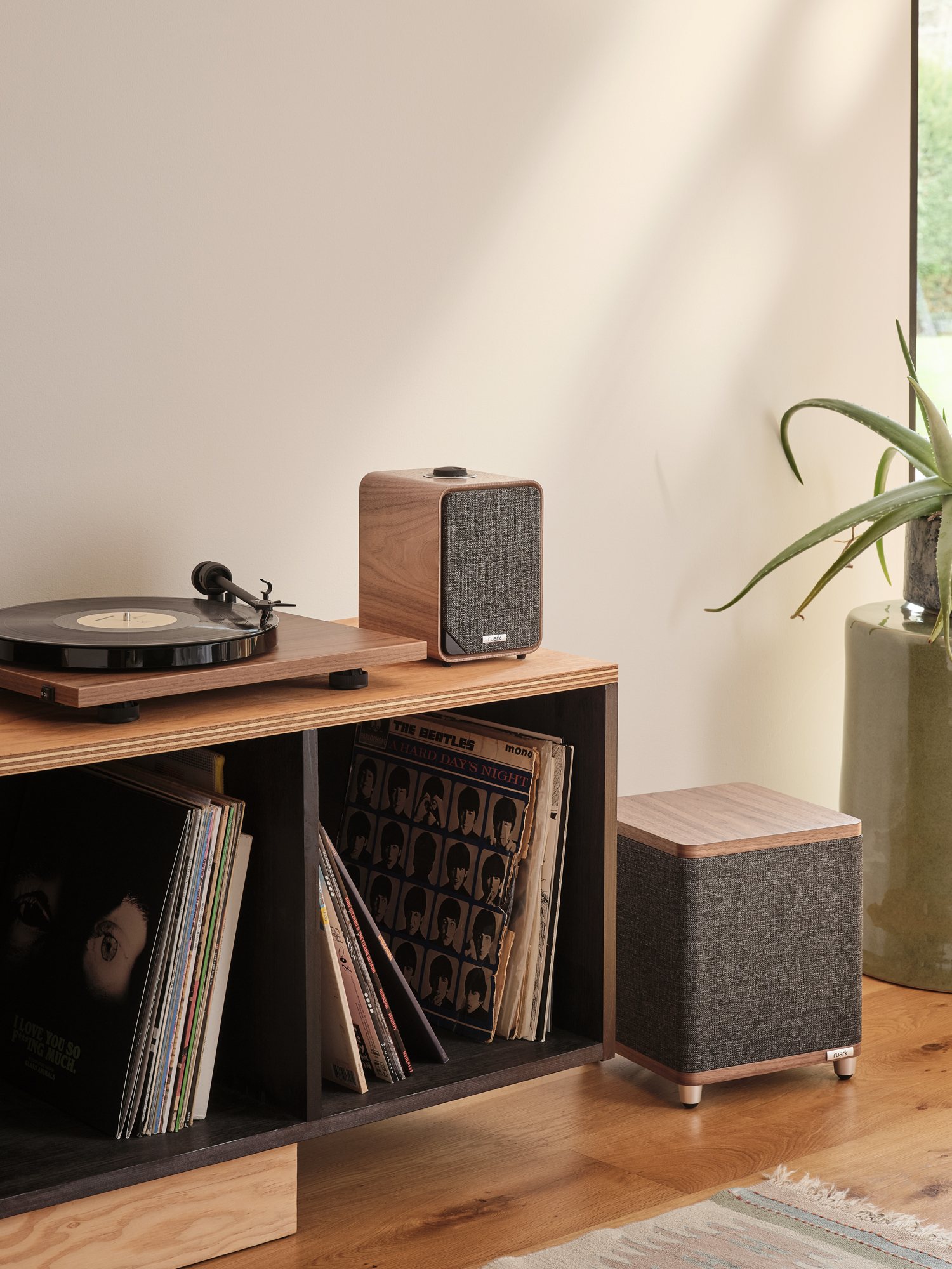 RUARK RS1 LIFESTYLE IMAGE