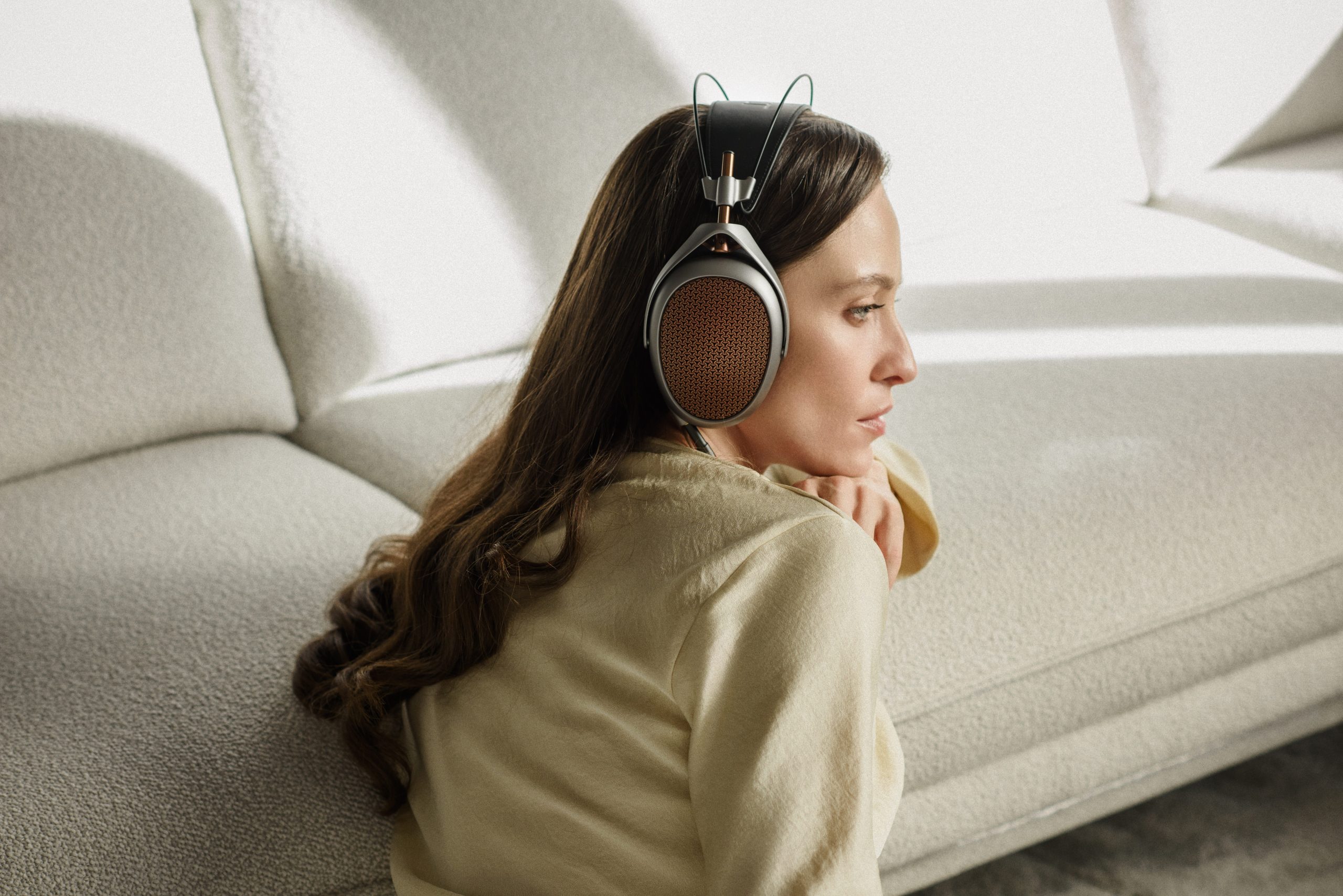 Meze Poet Isodynamic Hybrid Array Open Headphone