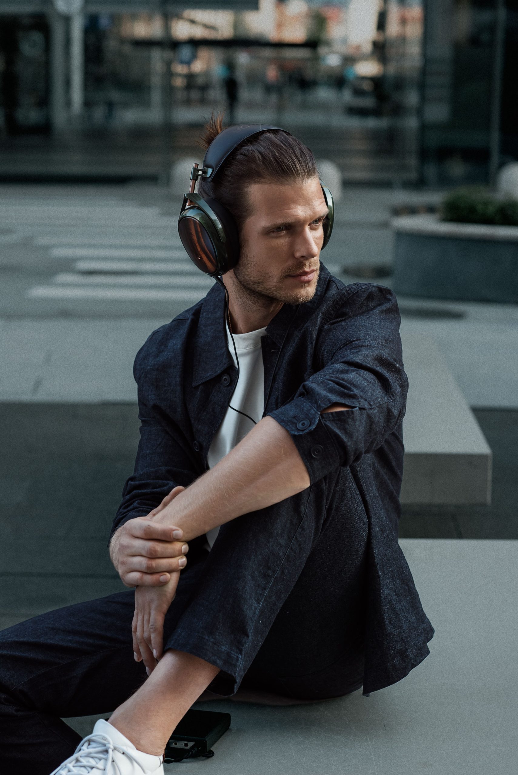 Meze Strada Closed-Backed Headphones