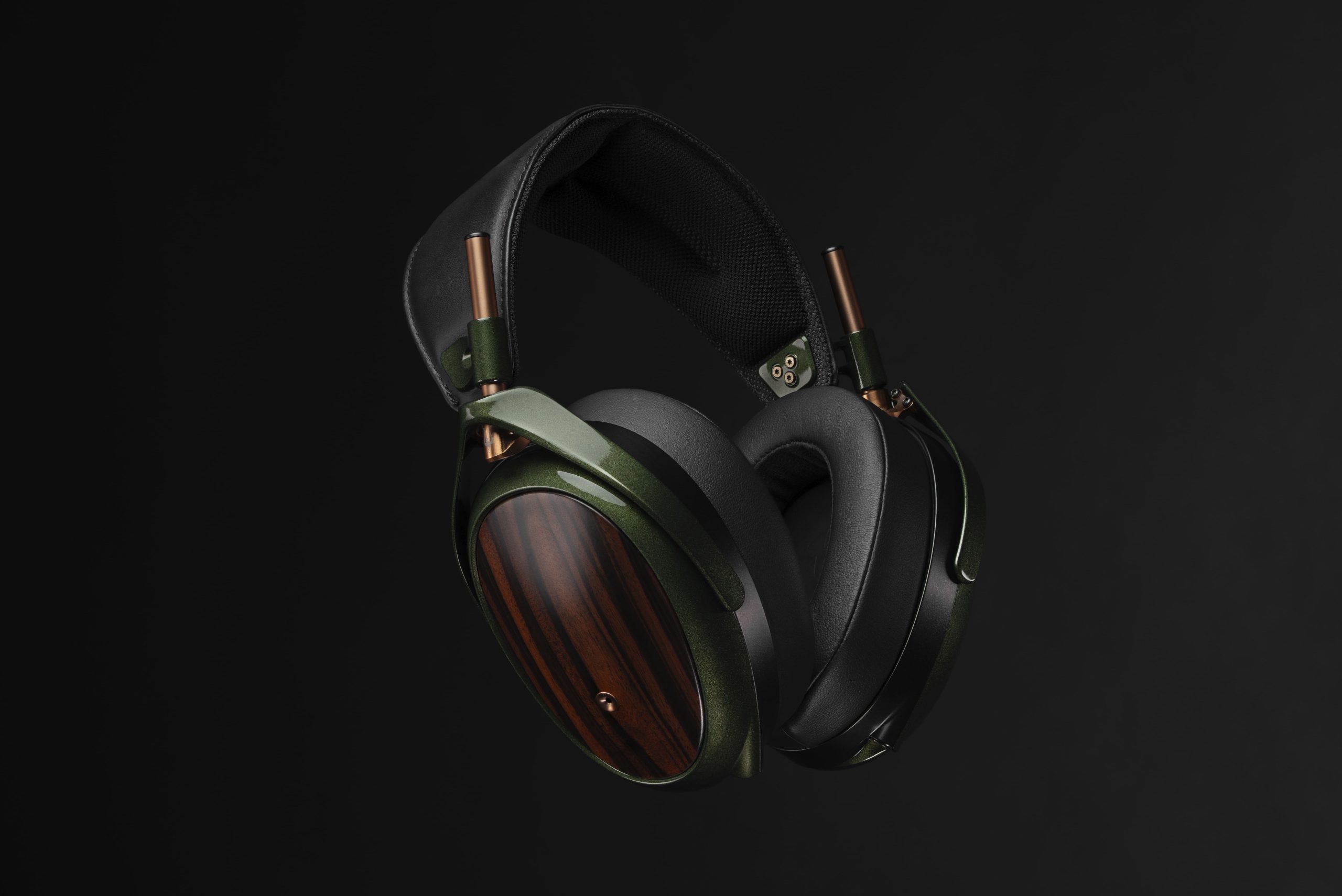 Meze Strada Closed-Backed Headphones